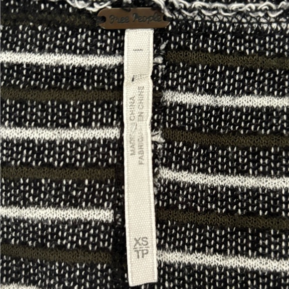 Free people Inside Out Pull Over Crewneck - Picture 7 of 9